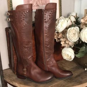 gianni bini laser cut boots